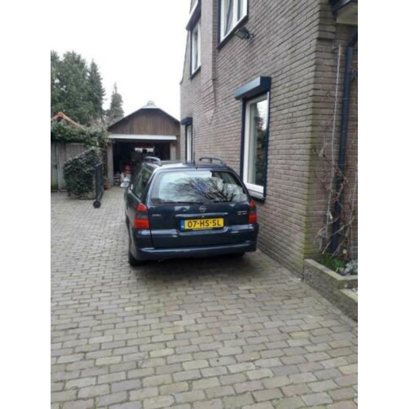Mooie Vectra B station 1.6-16v