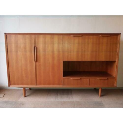 vintage dressoir