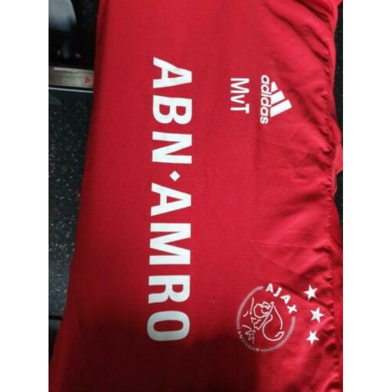 Ajax Trainings sweater 18/19 Maat L als nieuw