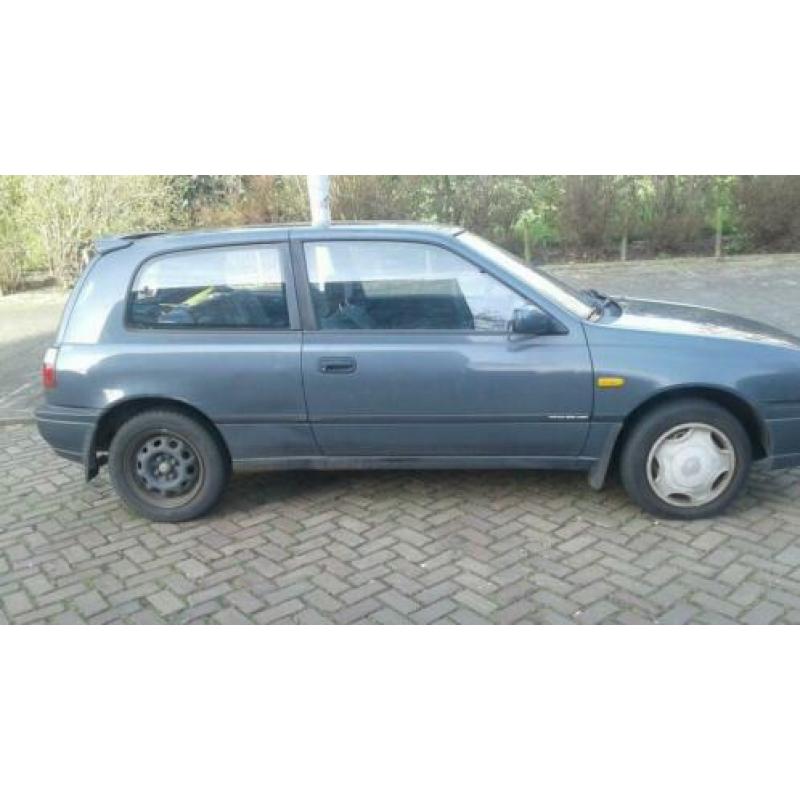 Nissan Sunny 1.6 SLX AUT U9 1992 Grijs