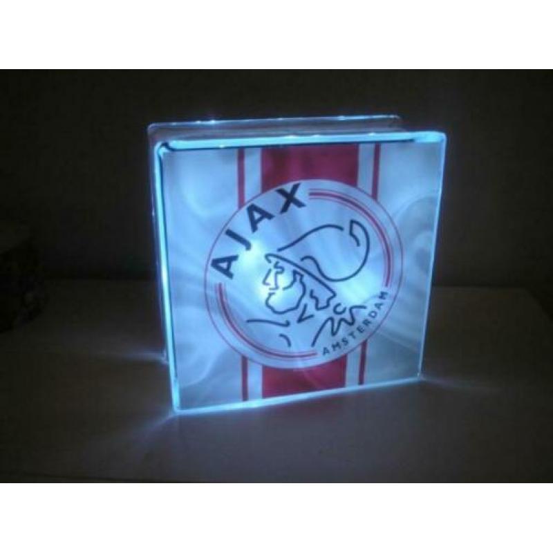 Glasblok Ajax met verlichting