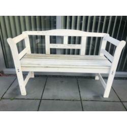 Witte tuinbank