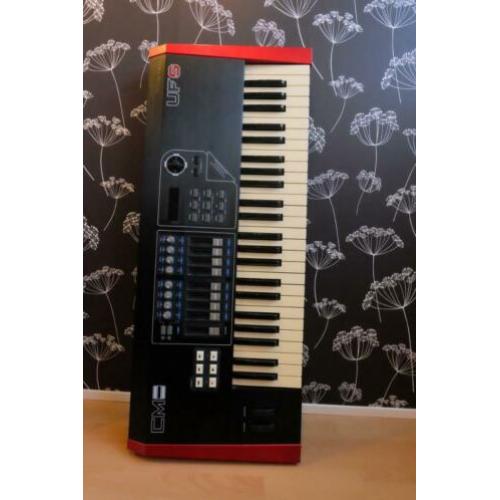CME UF5 Midi workstation