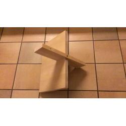 Te koop: 2 blank houten IKEA wandplanken, nieuw