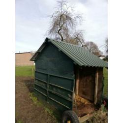 Schuilstal voor pony's of kleinvee