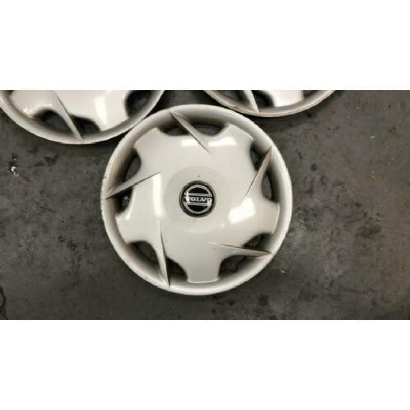 Volvo wieldoppen origineel 15 inch