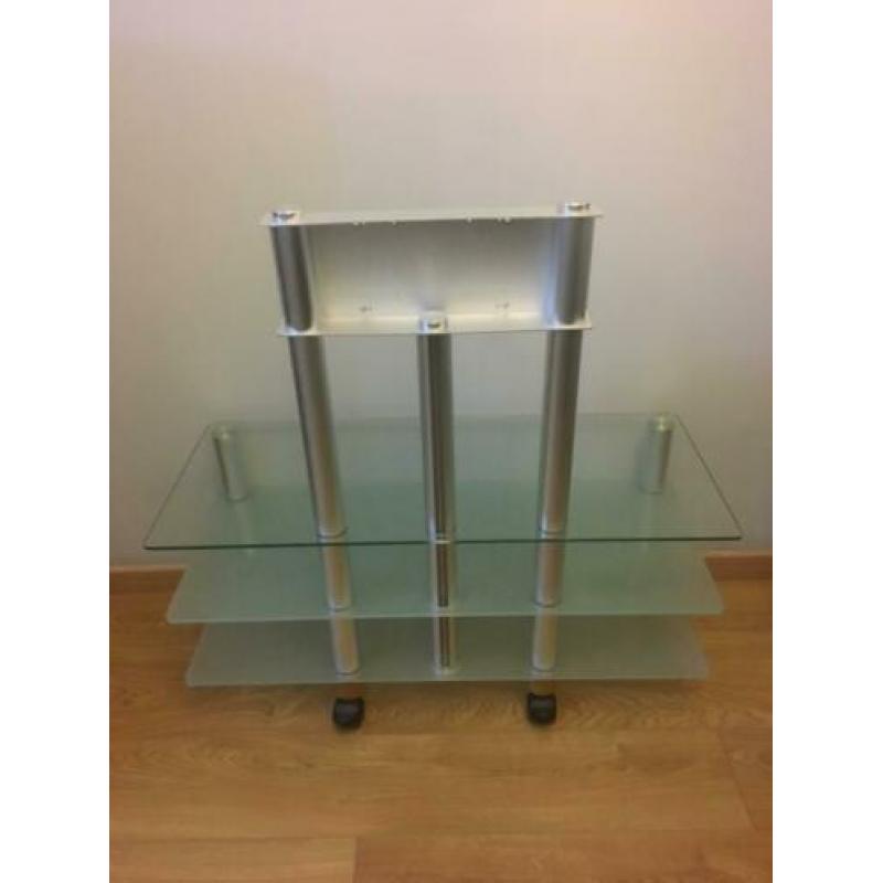 Tv-meubel,salon tafel en bureau van glas