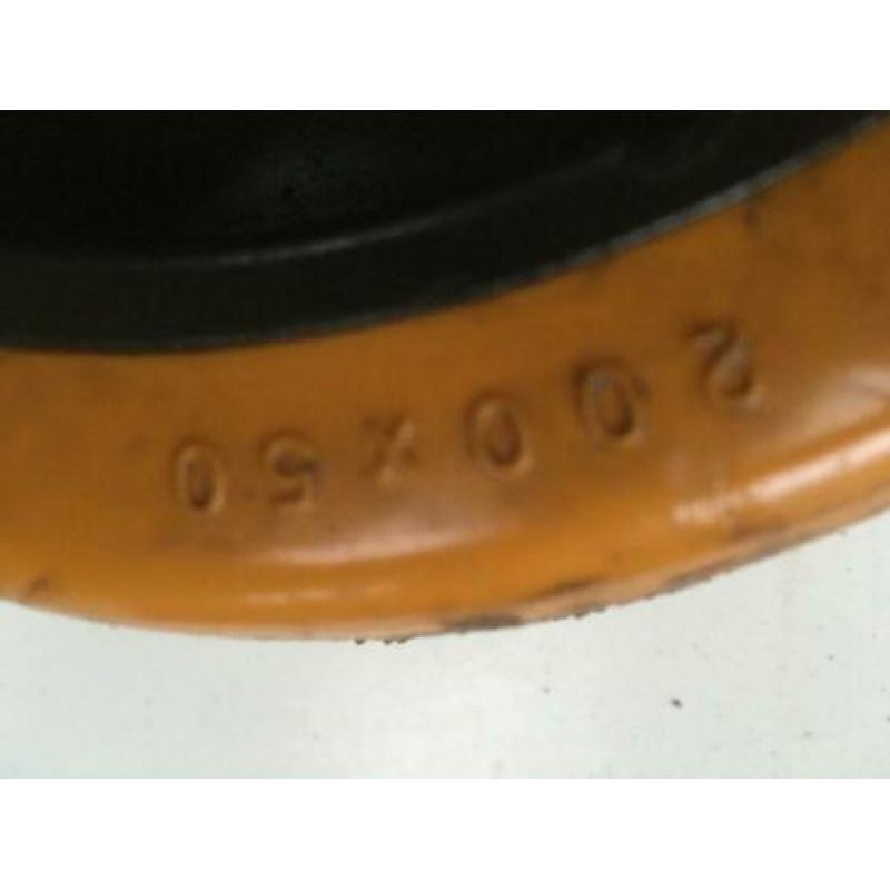 zwenkwielen hoog 24 cm rond 20 cm 40 stuks zwenk zonder rem