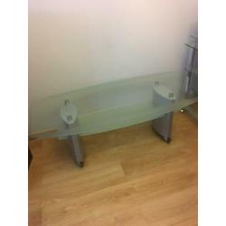 Tv-meubel,salon tafel en bureau van glas