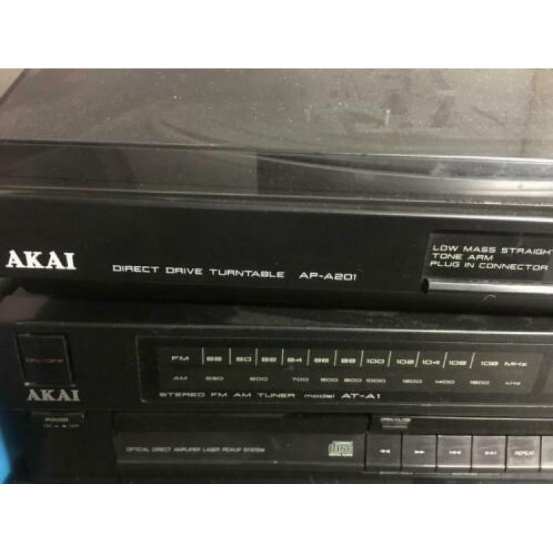 Akai stereotoren