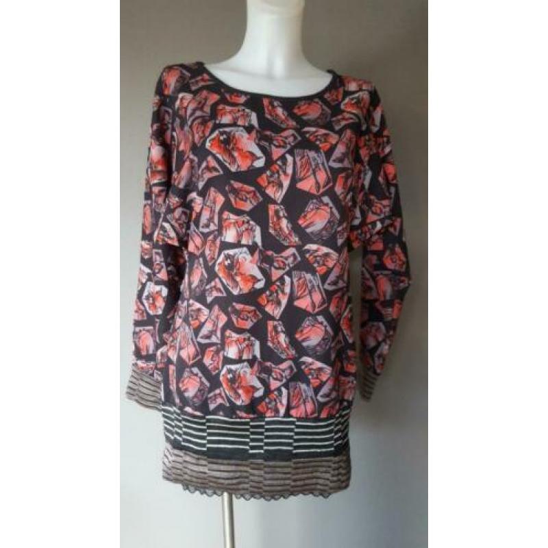 tuniek Save the Queen - NIEUW - 2 in 1 - print - kant - M/L