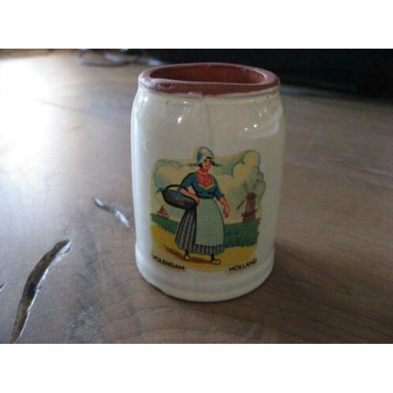 leuk oud mini bierpulletje van Volendam Holland