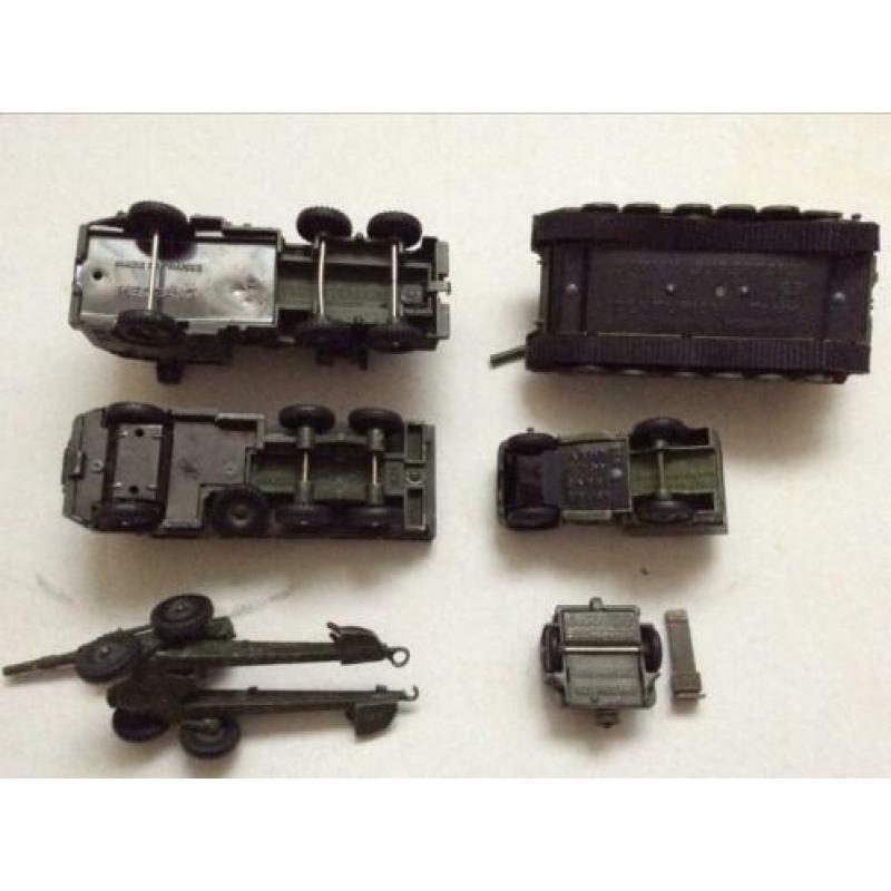 Dinky Toys militaire voertuigen
