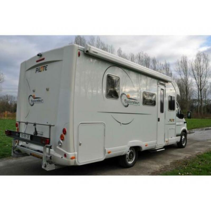 Pilote Explorateur 715 FC Automaat, Queensbed