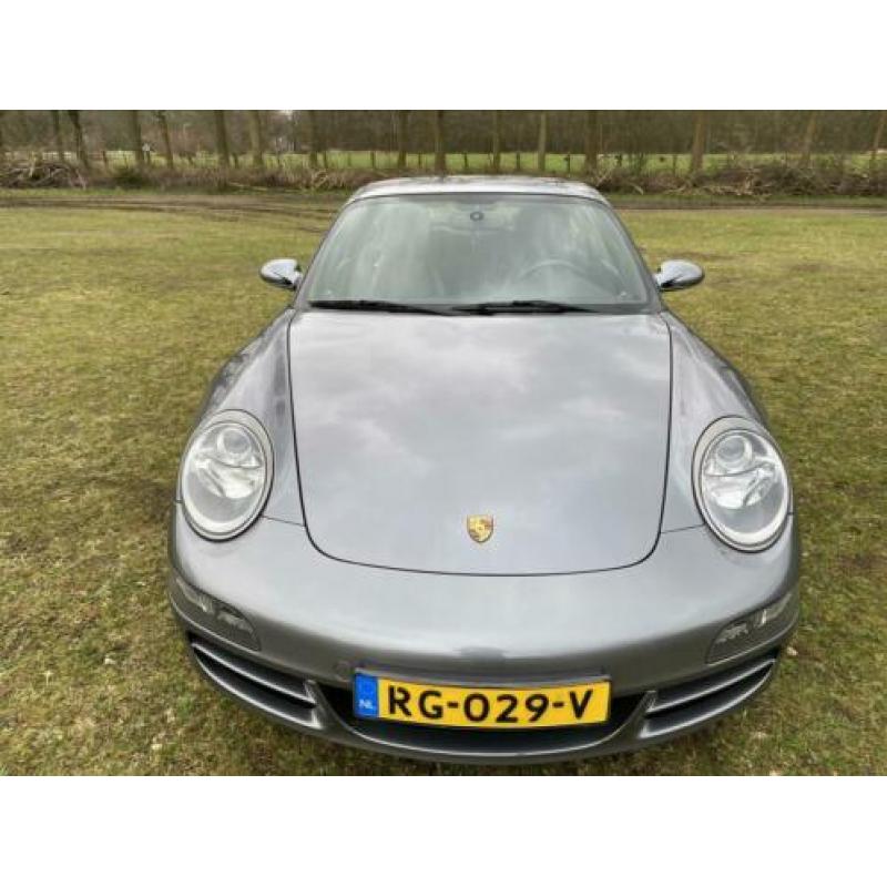 Porsche 911 3.6 Carrera Coupe 2005 Grijs