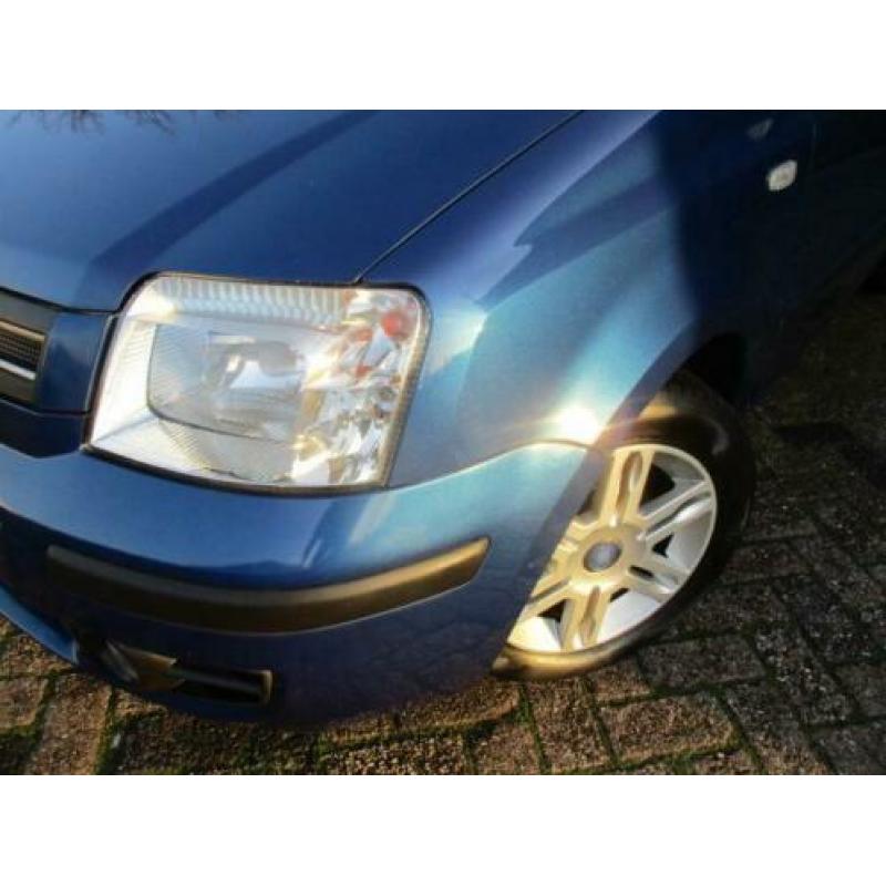 Fiat Panda 1.2 Emotion APK 4-2021 2e Eigenaar. (bj 2004)