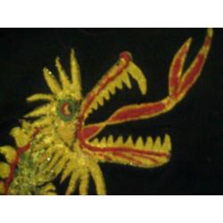 Oude JAPANSE DRAAK zwarte ondergrond met goudopdruk 70x100