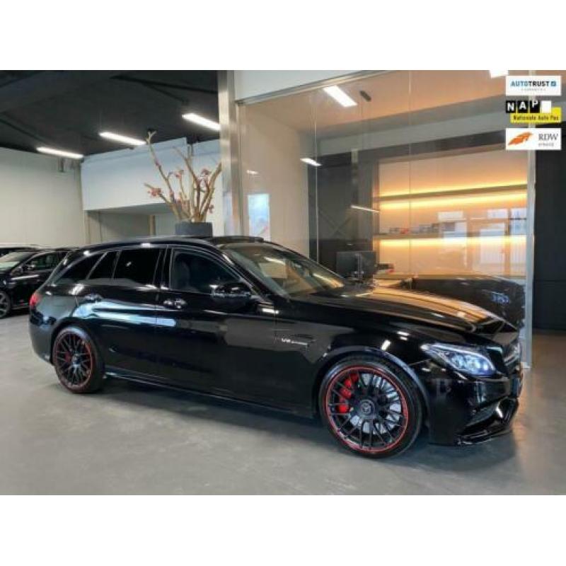 Mercedes-Benz C-klasse 63 AMG S Night Pano Nieuwstaat 1e Eig