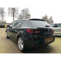 Seat Leon 1.4 TSI Connect Navigatie, Achteruitrijcamera, Pdc