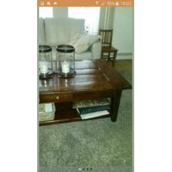 Salontafel 140 80 50 cm met lade 75.00€
