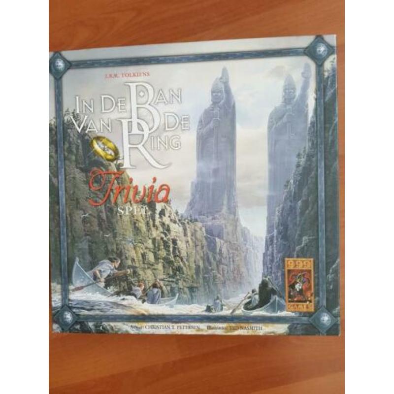 Bordspel in de ban van de ring