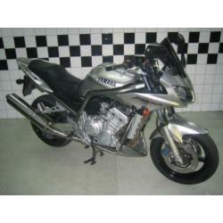 YAMAHA FZS 1000 FAZER (bj 2002)