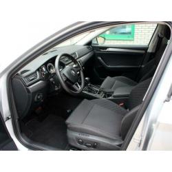 Skoda Superb Combi 1.6 TDI DSG7 Style Business (bj 2016)
