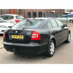 Skoda Octavia 1.6 Ambiente Airco/Dealer Onderhouden