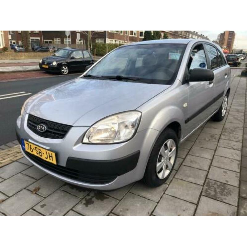Kia Rio 1.4 L 100 DKM Airco apk (bj 2005)