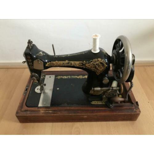 Antieke brocante Singer naaimachine handnaaimachine koffer