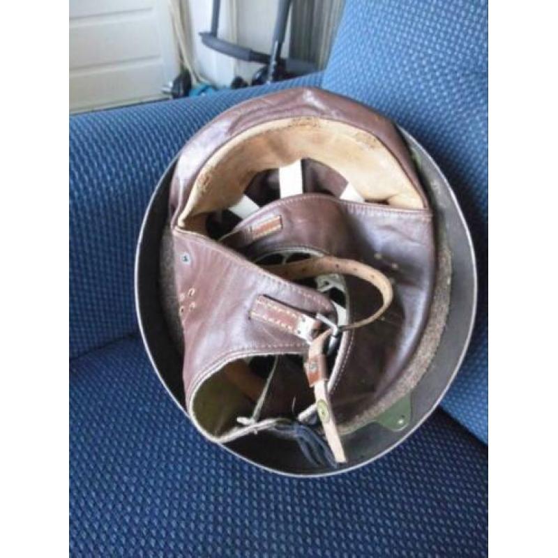 Prachtige originele Engelse motorhelm helm uit 1944
