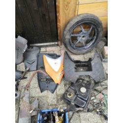 Kymco onderdelen oa voorfork, wielen, cockpit etc