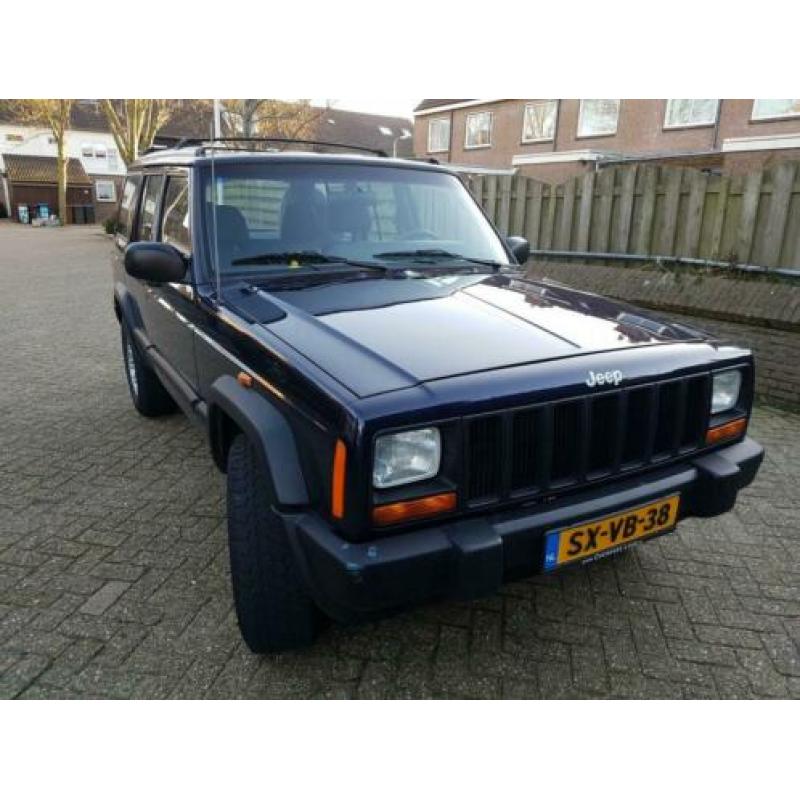 Prachtige Jeep Cherokee