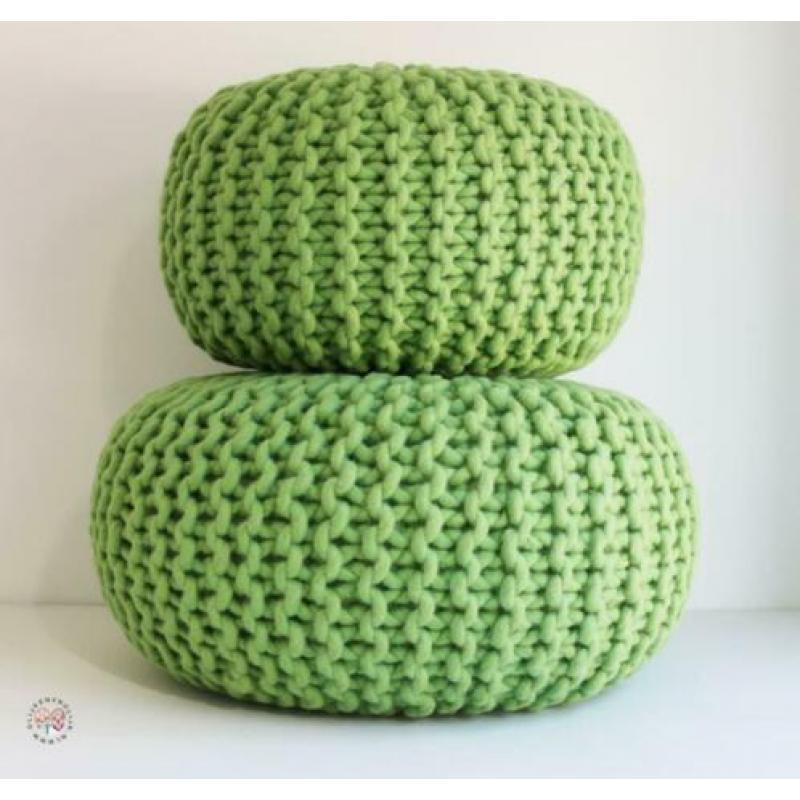 Gebreide groene poef dikke 100% WOL - NU van 99,95 -> 49,95!