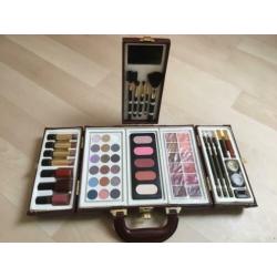 Make up koffer visagiste bordeaux