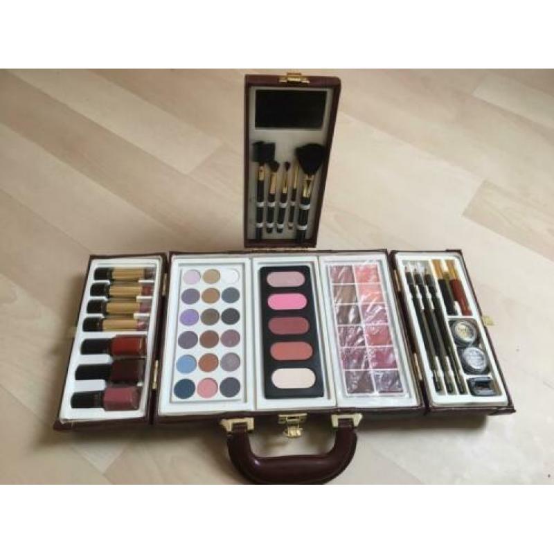 Make up koffer visagiste bordeaux
