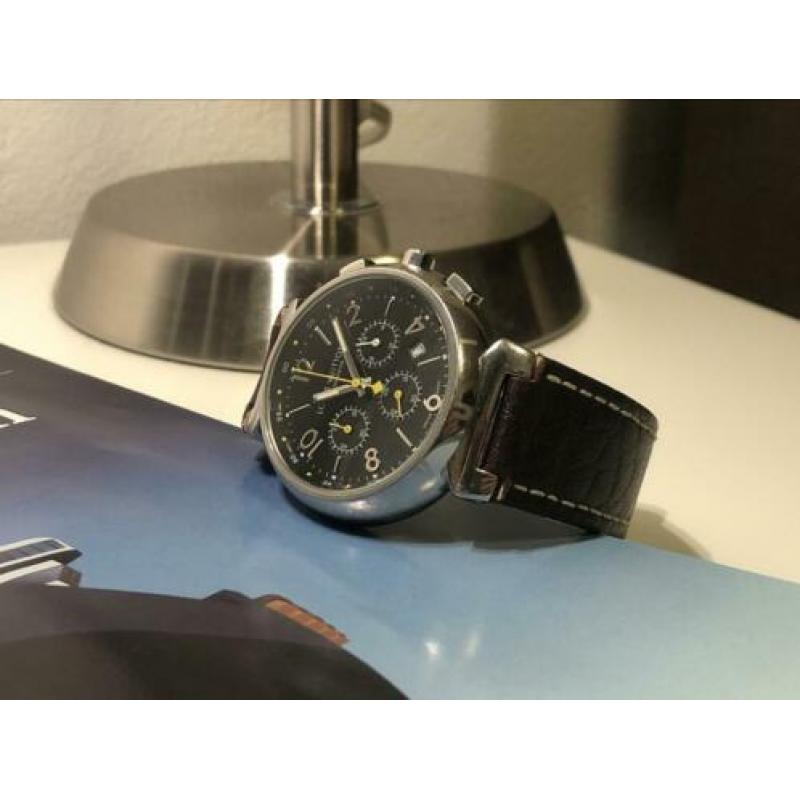 Horloge model Louis Vuitton Tambour