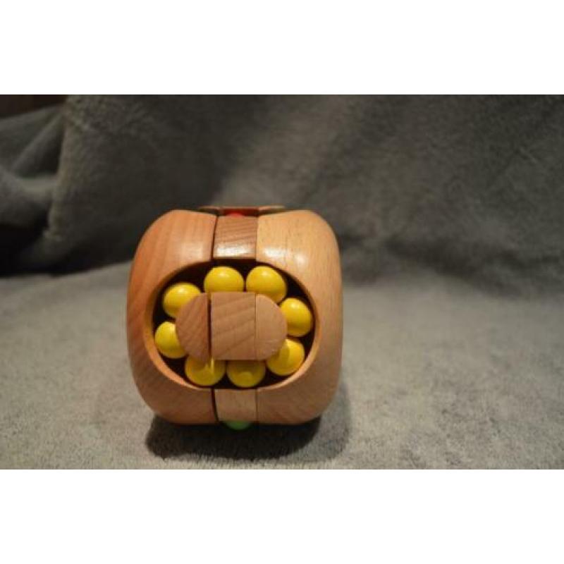 Houten kubus puzzel