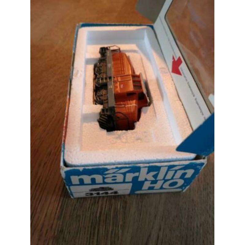 Complete treinset rails locs en veel wagons