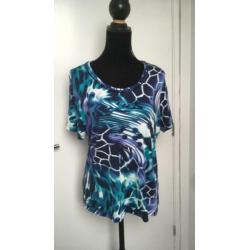 Mooi t shirt in frisse kleuren maat L