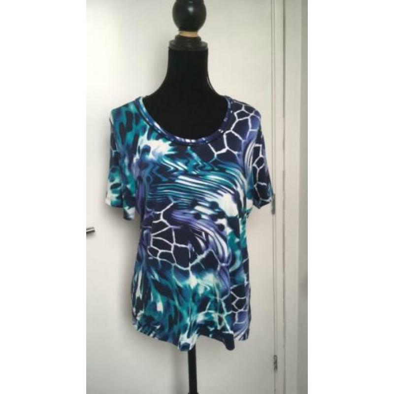 Mooi t shirt in frisse kleuren maat L