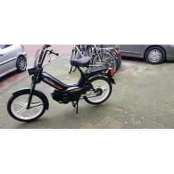 Zeer nette tomos start en rijd helemaal goed zie adv en foto
