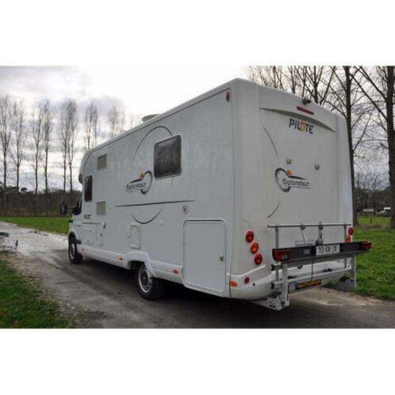 Pilote Explorateur 715 FC Automaat, Queensbed