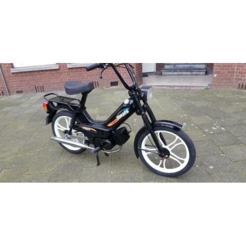 Zeer nette tomos start en rijd helemaal goed zie adv en foto