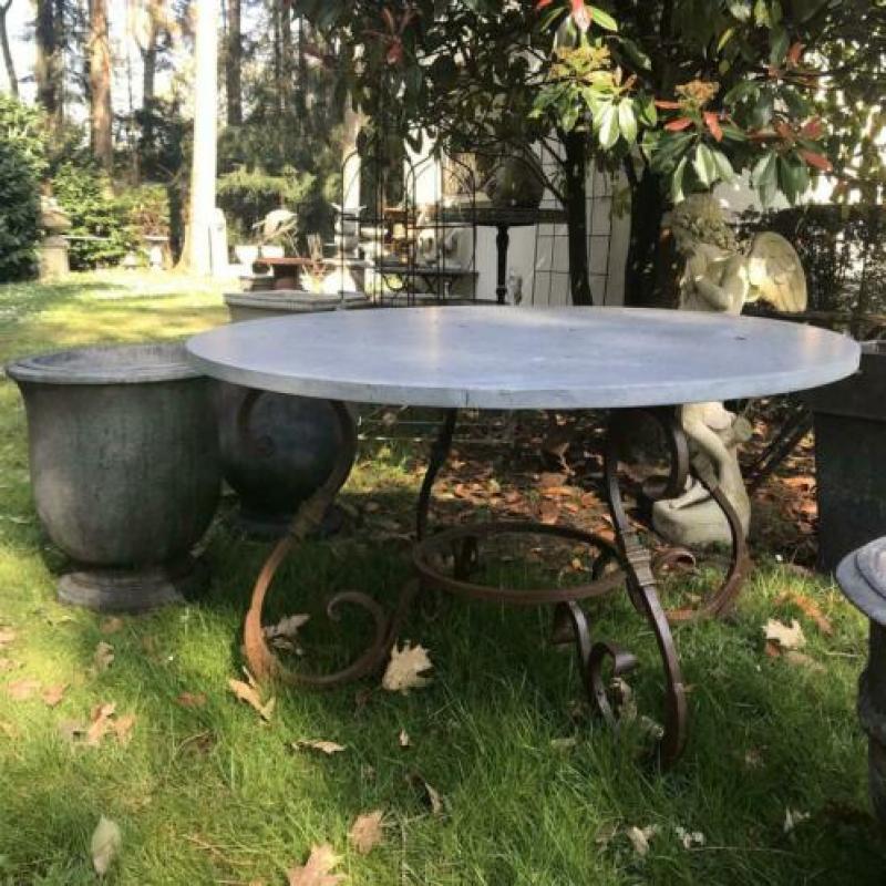* gietijzer Tuintafel ronde ijzeren tafel natuursteen blad