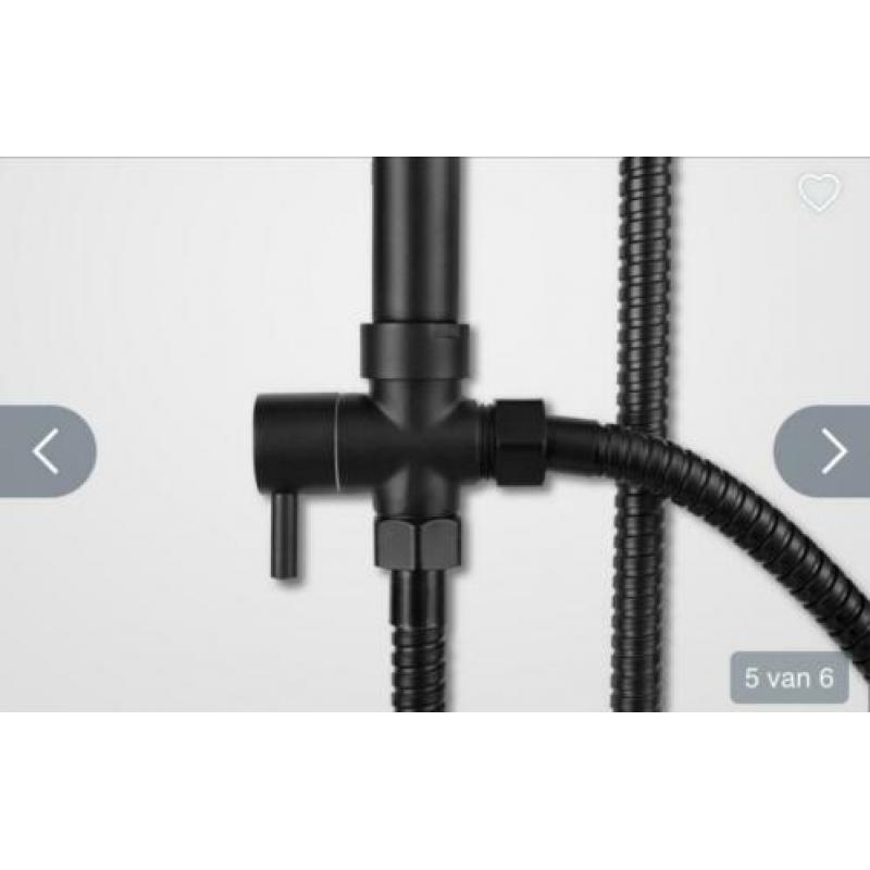 Mat zwart industriele douche