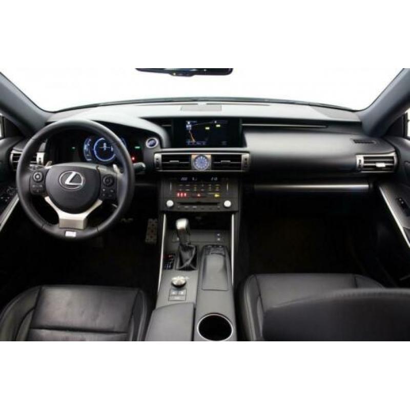 Lexus IS 300h F Sport Line Luxe Leer Mark Levinson Navi Adap