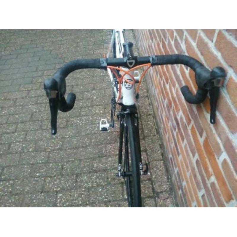 Racefiets, Shimano 105 derailleurs/shifters