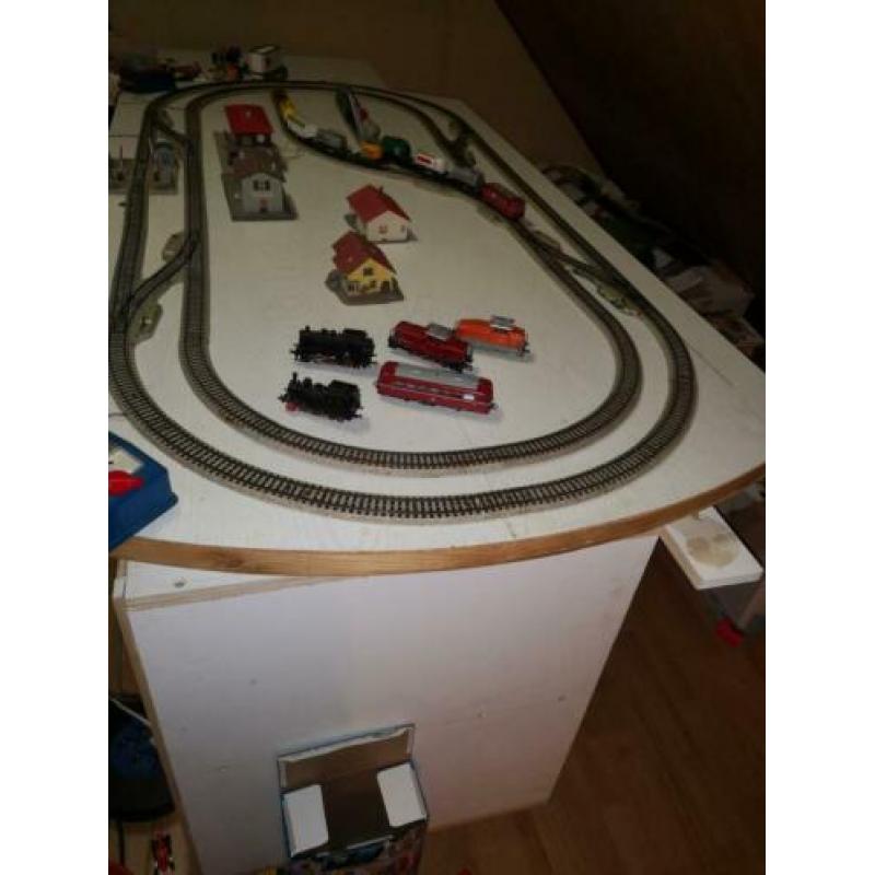Complete treinset rails locs en veel wagons