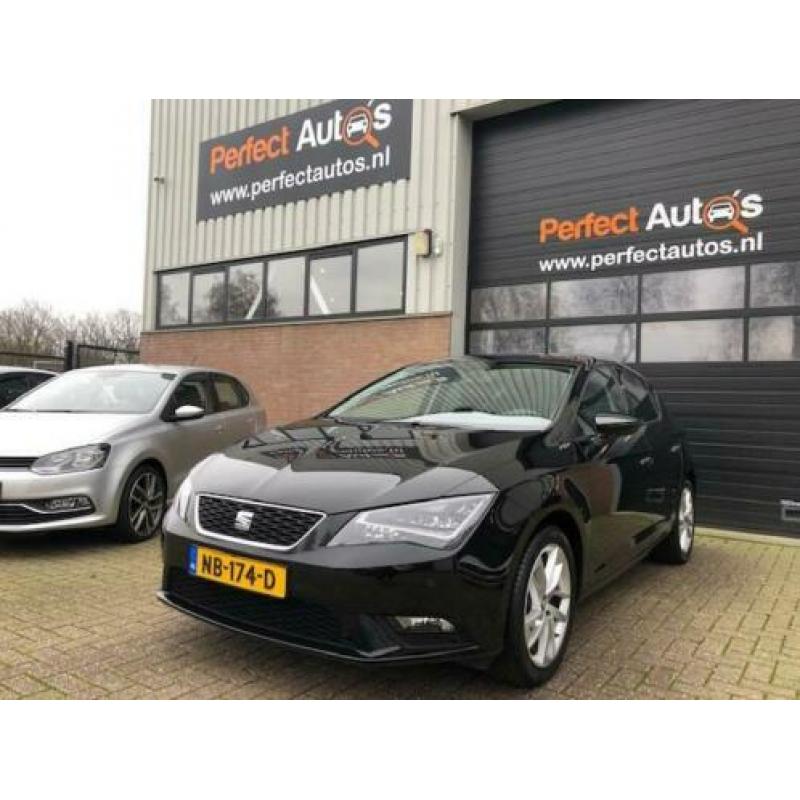 Seat Leon 1.4 TSI Connect Navigatie, Achteruitrijcamera, Pdc